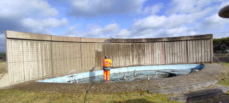nettoyage-haute-pression-fontaine-avant-apres